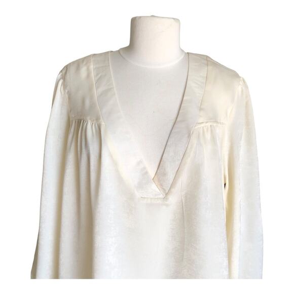 Band Of The Free NWT Cash VNeck Long Sleeve Billowing Sleeves Ivory Top Large - Picture 4 of 14